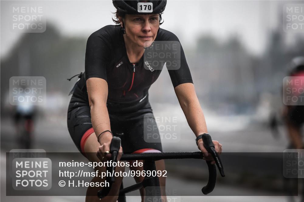 16.08.2026 - KN Förde Triathlon 2026 H.Heesch http://msf.ph/oto/9969092 16.08.2026 09:46:58 Radfahren 131, 161, 166, 170, 178, 192, 805 meine-sportfotos.de