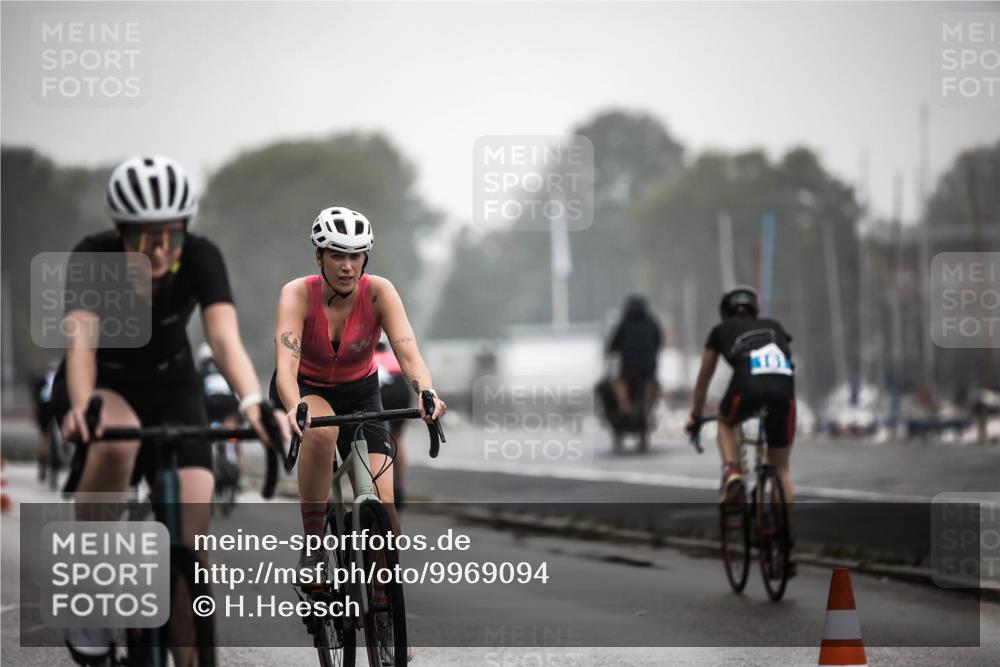 16.08.2026 - KN Förde Triathlon 2026 H.Heesch http://msf.ph/oto/9969094 16.08.2026 09:47:01 Radfahren 131, 166, 170, 178, 805 meine-sportfotos.de
