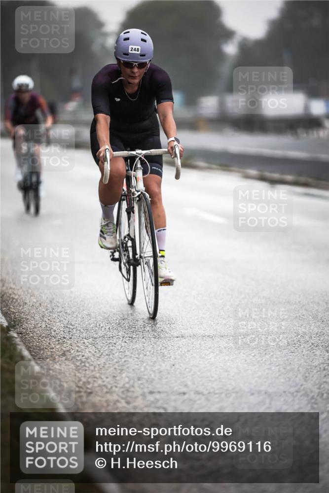 16.08.2026 - KN Förde Triathlon 2026 H.Heesch http://msf.ph/oto/9969116 16.08.2026 09:47:23 Radfahren 138, 248, 254 meine-sportfotos.de