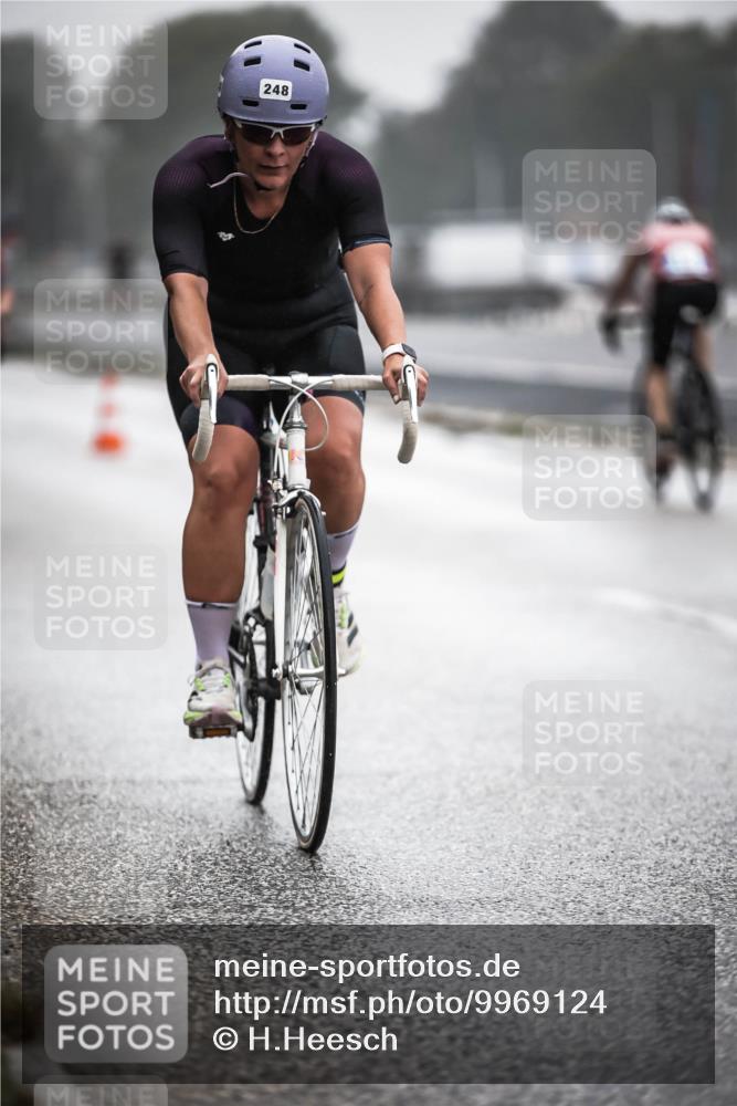 16.08.2026 - KN Förde Triathlon 2026 H.Heesch http://msf.ph/oto/9969124 16.08.2026 09:47:23 Radfahren 138, 248, 254 meine-sportfotos.de