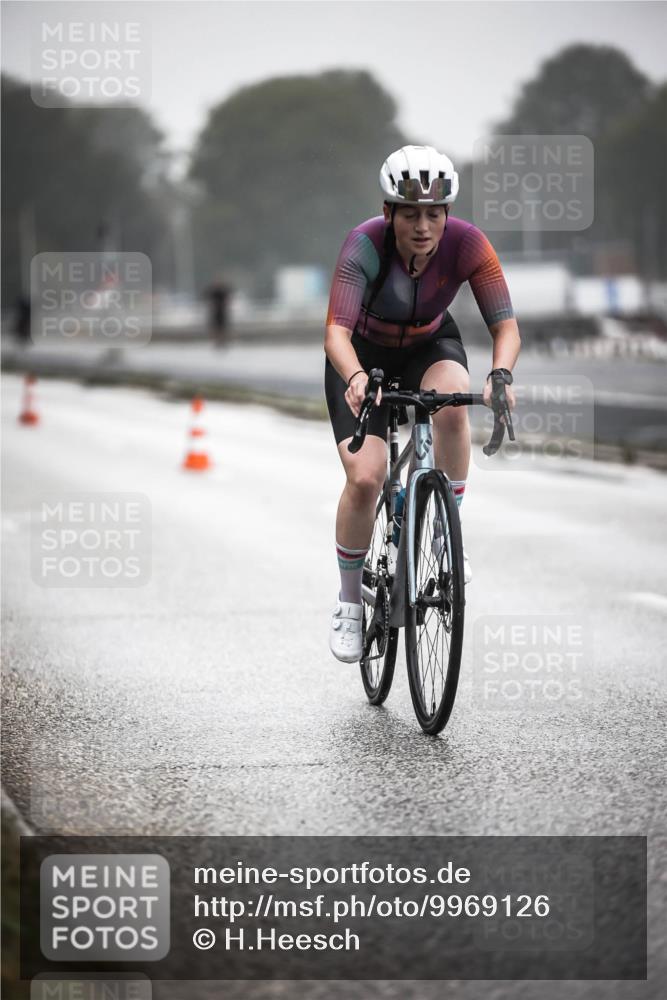 16.08.2026 - KN Förde Triathlon 2026 H.Heesch http://msf.ph/oto/9969126 16.08.2026 09:47:25 Radfahren 138, 228, 248, 254 meine-sportfotos.de