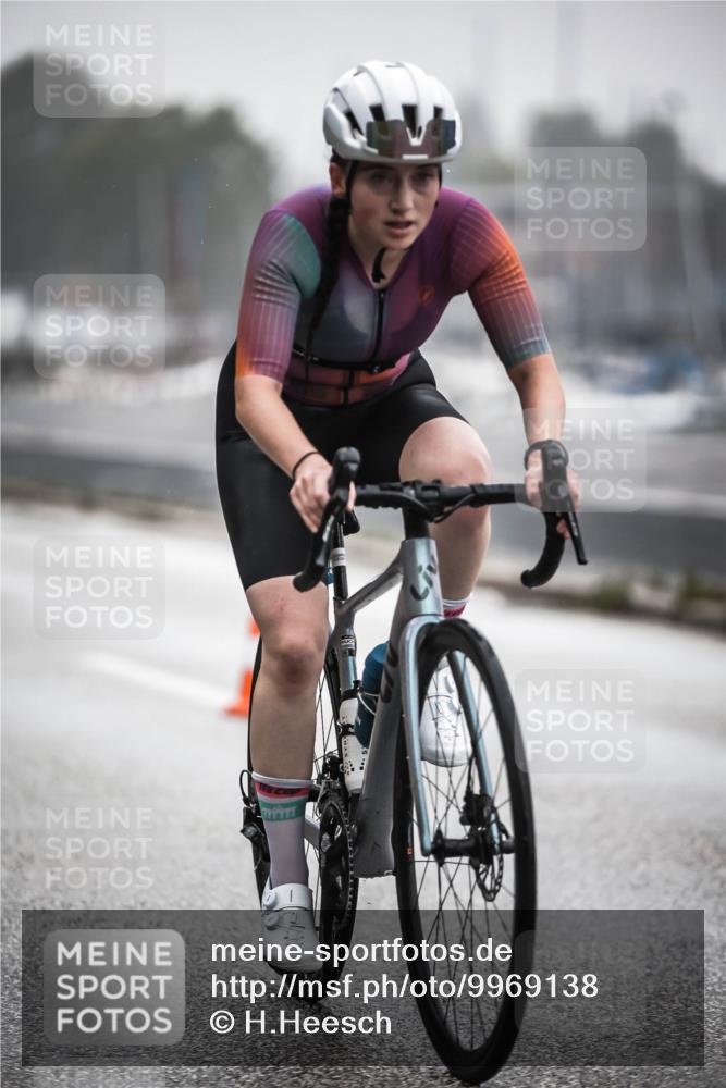 16.08.2026 - KN Förde Triathlon 2026 H.Heesch http://msf.ph/oto/9969138 16.08.2026 09:47:25 Radfahren 138, 228, 248, 254 meine-sportfotos.de