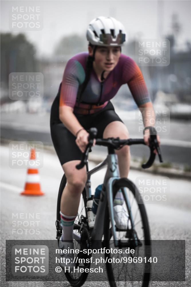 16.08.2026 - KN Förde Triathlon 2026 H.Heesch http://msf.ph/oto/9969140 16.08.2026 09:47:25 Radfahren 138, 228, 248, 254 meine-sportfotos.de