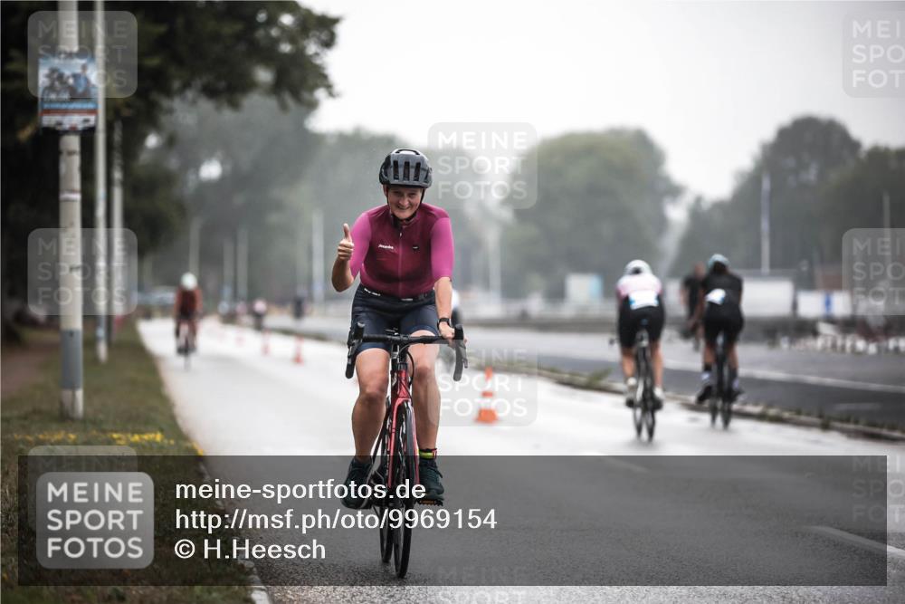 16.08.2026 - KN Förde Triathlon 2026 H.Heesch http://msf.ph/oto/9969154 16.08.2026 09:47:38 Radfahren 123, 146, 174, 261, 263 meine-sportfotos.de