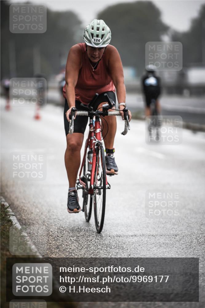 16.08.2026 - KN Förde Triathlon 2026 H.Heesch http://msf.ph/oto/9969177 16.08.2026 09:47:45 Radfahren 113, 123, 124, 263 meine-sportfotos.de