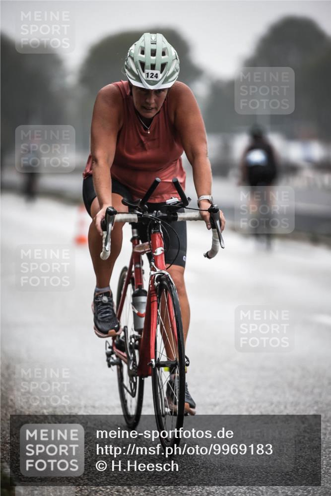 16.08.2026 - KN Förde Triathlon 2026 H.Heesch http://msf.ph/oto/9969183 16.08.2026 09:47:46 Radfahren 113, 123, 124 meine-sportfotos.de