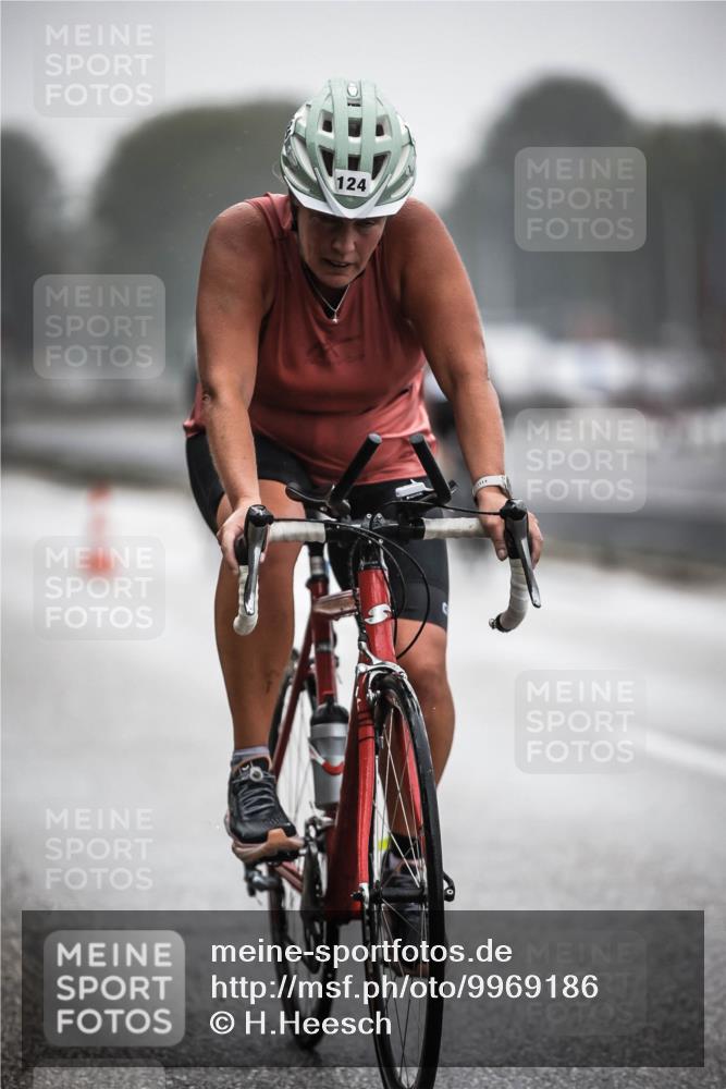 16.08.2026 - KN Förde Triathlon 2026 H.Heesch http://msf.ph/oto/9969186 16.08.2026 09:47:46 Radfahren 113, 123, 124 meine-sportfotos.de