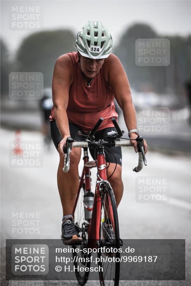 16.08.2026 - KN Förde Triathlon 2026 H.Heesch http://msf.ph/oto/9969187 16.08.2026 09:47:46 Radfahren 113, 123, 124 meine-sportfotos.de