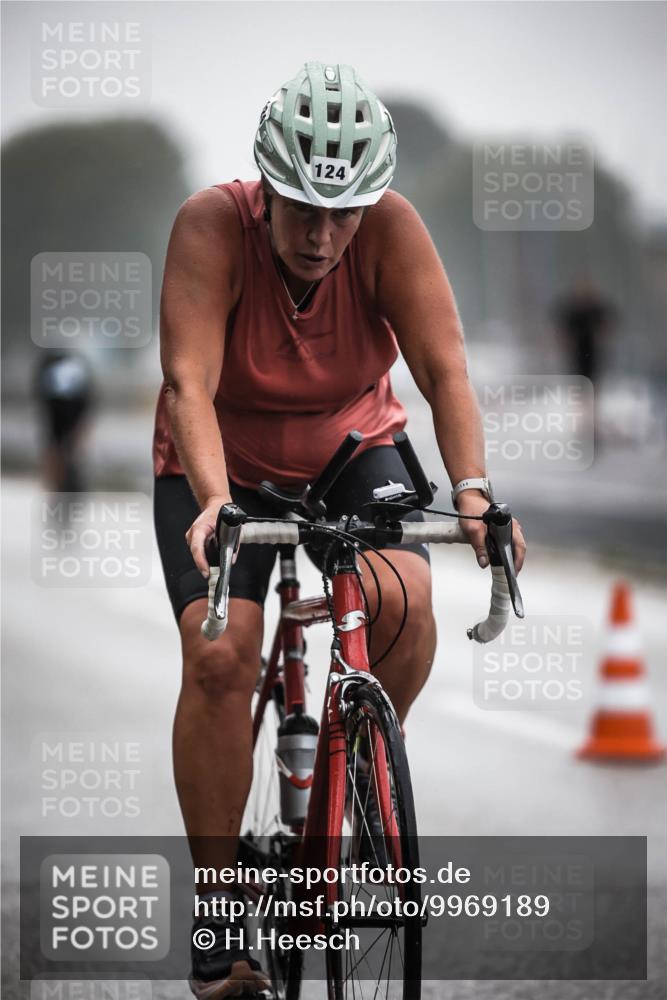 16.08.2026 - KN Förde Triathlon 2026 H.Heesch http://msf.ph/oto/9969189 16.08.2026 09:47:46 Radfahren 113, 123, 124 meine-sportfotos.de