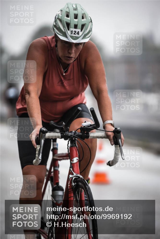 16.08.2026 - KN Förde Triathlon 2026 H.Heesch http://msf.ph/oto/9969192 16.08.2026 09:47:46 Radfahren 113, 123, 124 meine-sportfotos.de