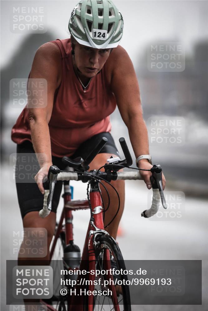 16.08.2026 - KN Förde Triathlon 2026 H.Heesch http://msf.ph/oto/9969193 16.08.2026 09:47:46 Radfahren 113, 123, 124 meine-sportfotos.de