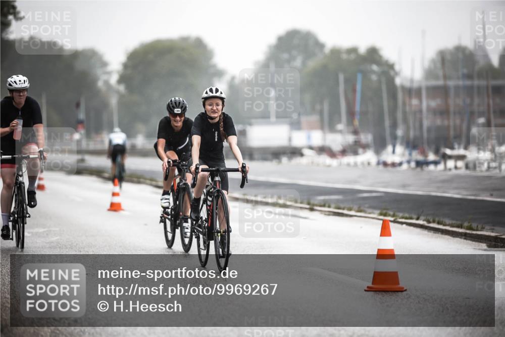 16.08.2026 - KN Förde Triathlon 2026 H.Heesch http://msf.ph/oto/9969267 16.08.2026 09:48:31 Radfahren 145, 153, 168, 195, 238, 243, 250, 252 meine-sportfotos.de