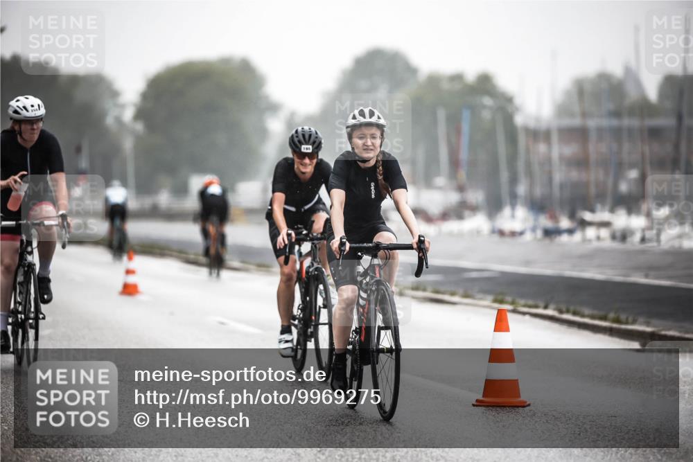 16.08.2026 - KN Förde Triathlon 2026 H.Heesch http://msf.ph/oto/9969275 16.08.2026 09:48:31 Radfahren 145, 153, 168, 195, 238, 243, 250, 252 meine-sportfotos.de