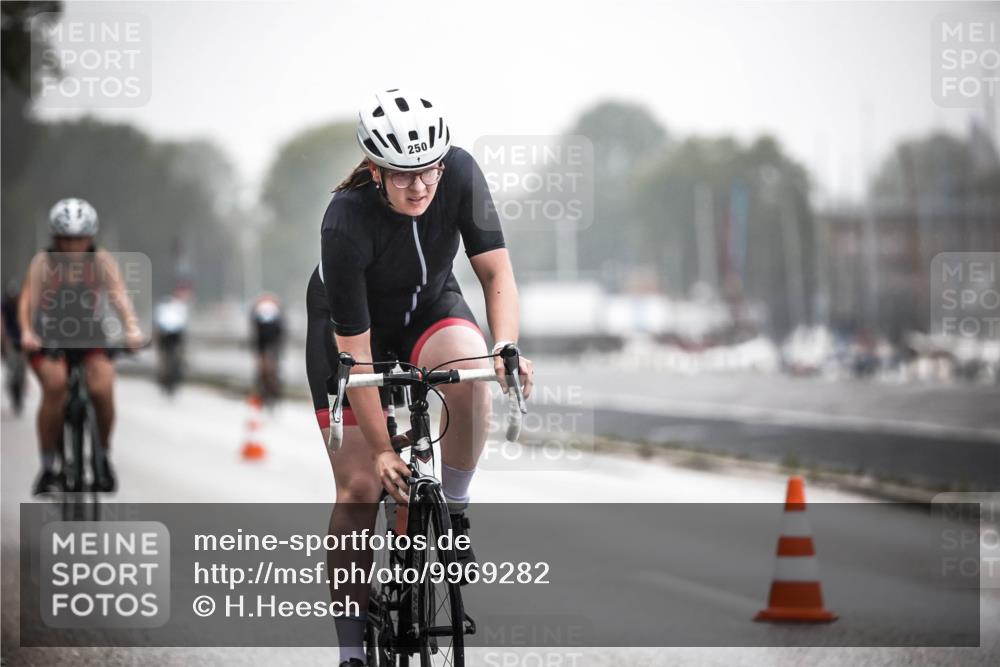 16.08.2026 - KN Förde Triathlon 2026 H.Heesch http://msf.ph/oto/9969282 16.08.2026 09:48:32 Radfahren 153, 168, 195, 225, 230, 238, 243, 250, 252 meine-sportfotos.de