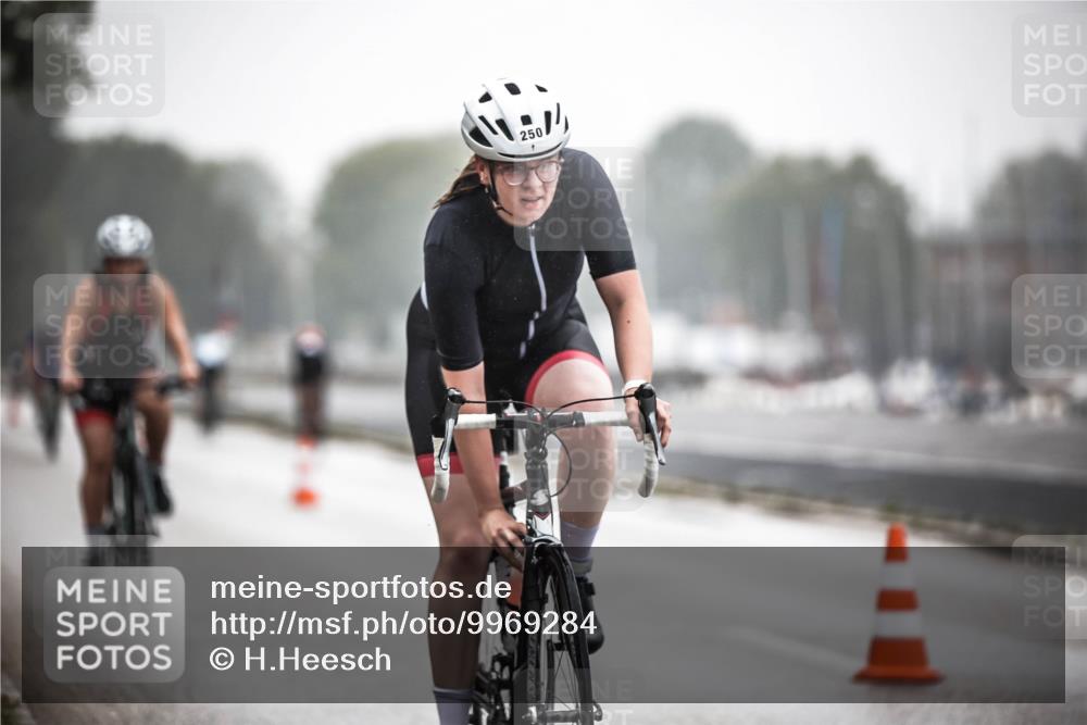 16.08.2026 - KN Förde Triathlon 2026 H.Heesch http://msf.ph/oto/9969284 16.08.2026 09:48:32 Radfahren 153, 168, 195, 225, 230, 238, 243, 250, 252 meine-sportfotos.de