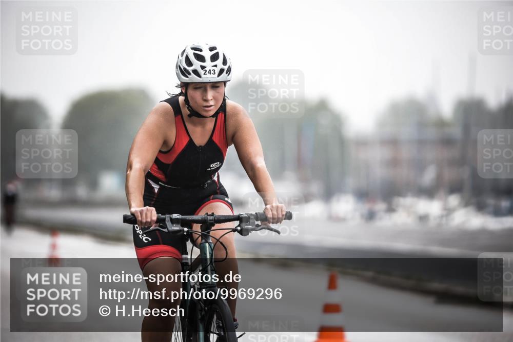 16.08.2026 - KN Förde Triathlon 2026 H.Heesch http://msf.ph/oto/9969296 16.08.2026 09:48:34 Radfahren 153, 168, 175, 188, 195, 225, 230, 243, 250 meine-sportfotos.de