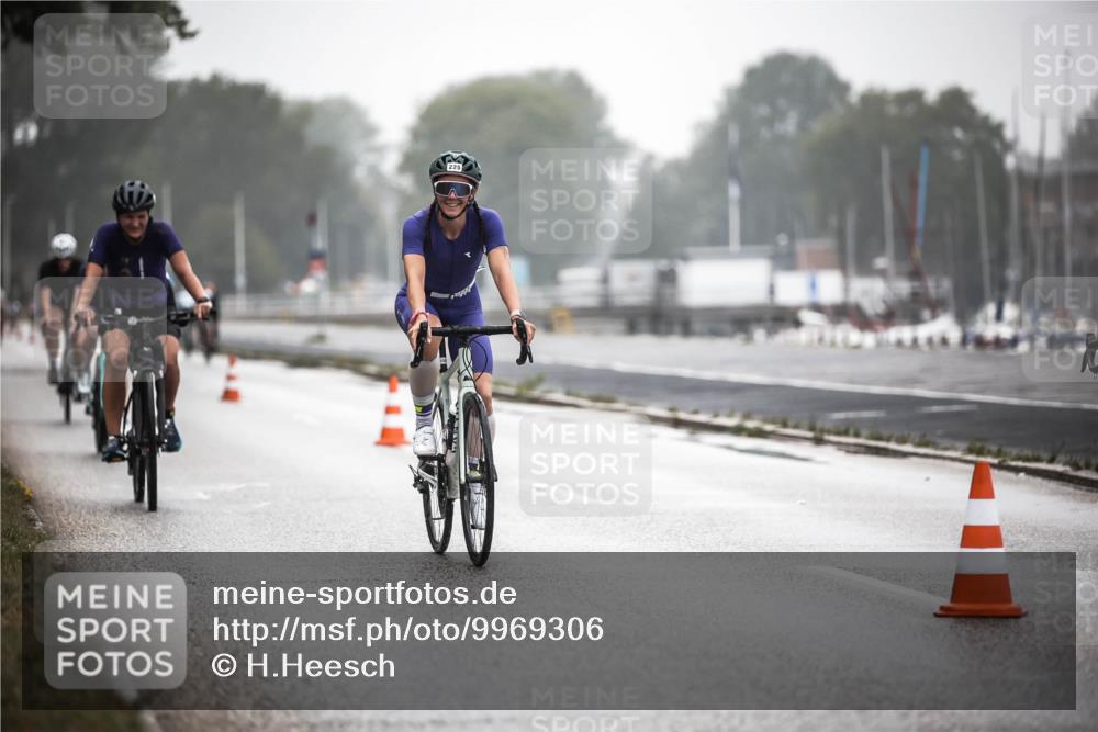16.08.2026 - KN Förde Triathlon 2026 H.Heesch http://msf.ph/oto/9969306 16.08.2026 09:48:36 Radfahren 172, 175, 188, 225, 230, 243, 250 meine-sportfotos.de