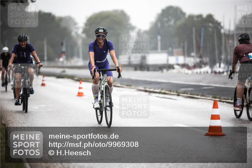 16.08.2026 - KN Förde Triathlon 2026 H.Heesch http://msf.ph/oto/9969308 16.08.2026 09:48:36 Radfahren 172, 175, 188, 225, 230, 243, 250 meine-sportfotos.de