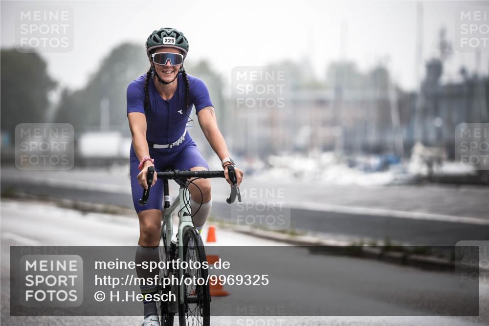 16.08.2026 - KN Förde Triathlon 2026 H.Heesch http://msf.ph/oto/9969325 16.08.2026 09:48:37 Radfahren 172, 175, 188, 225, 230, 243 meine-sportfotos.de