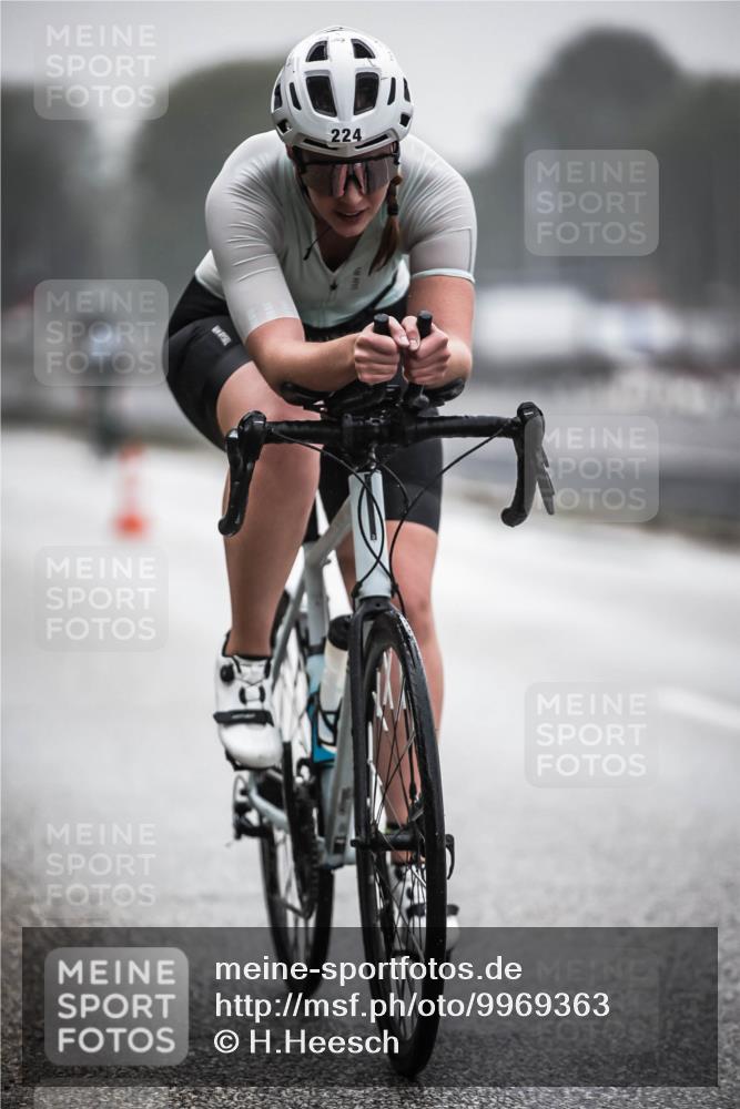 16.08.2026 - KN Förde Triathlon 2026 H.Heesch http://msf.ph/oto/9969363 16.08.2026 09:48:47 Radfahren 200, 201, 224 meine-sportfotos.de
