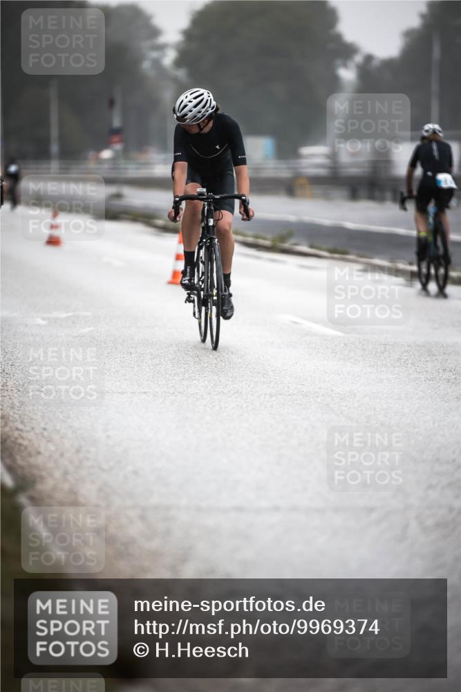 16.08.2026 - KN Förde Triathlon 2026 H.Heesch http://msf.ph/oto/9969374 16.08.2026 09:49:04 Radfahren 190, 198 meine-sportfotos.de