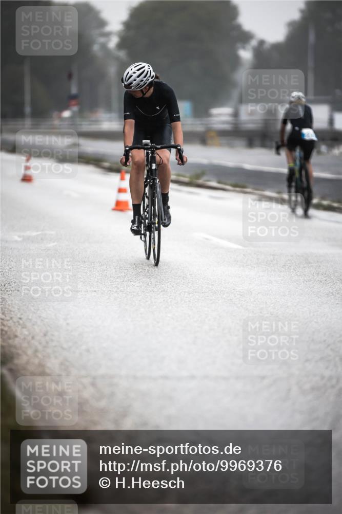 16.08.2026 - KN Förde Triathlon 2026 H.Heesch http://msf.ph/oto/9969376 16.08.2026 09:49:04 Radfahren 190, 198 meine-sportfotos.de
