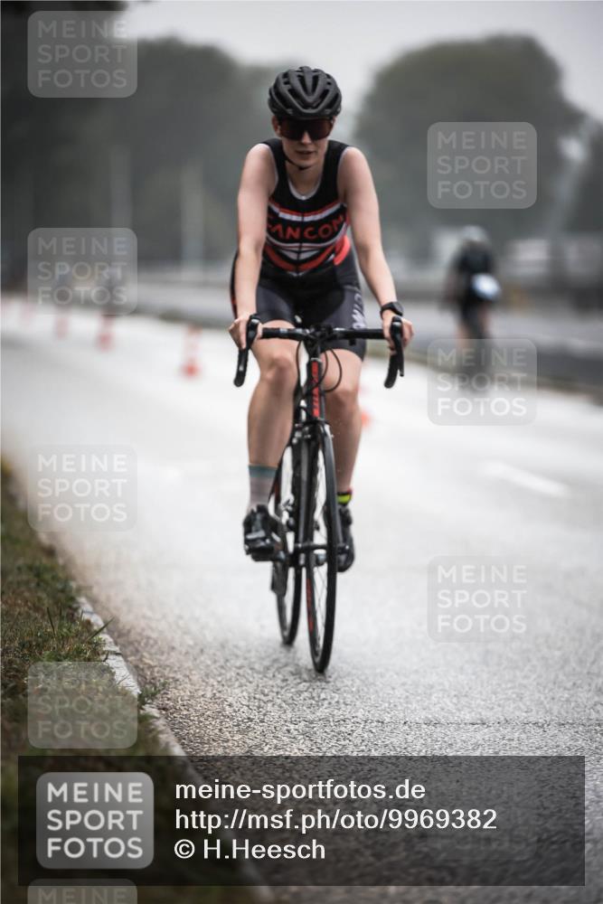 16.08.2026 - KN Förde Triathlon 2026 H.Heesch http://msf.ph/oto/9969382 16.08.2026 09:49:05 Radfahren 169, 190, 198 meine-sportfotos.de