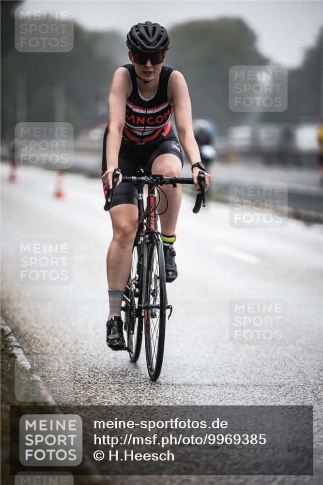 16.08.2026 - KN Förde Triathlon 2026 H.Heesch http://msf.ph/oto/9969385 16.08.2026 09:49:05 Radfahren 169, 190, 198 meine-sportfotos.de
