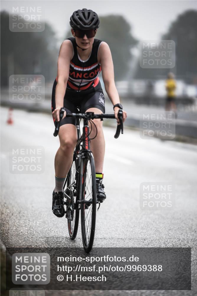 16.08.2026 - KN Förde Triathlon 2026 H.Heesch http://msf.ph/oto/9969388 16.08.2026 09:49:06 Radfahren 169, 190, 198 meine-sportfotos.de