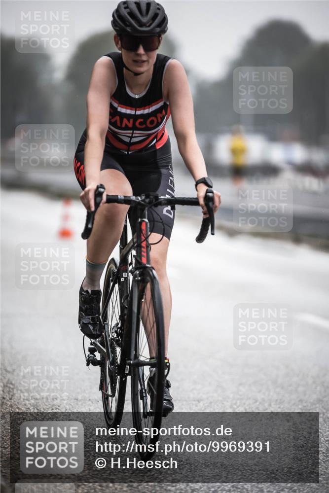 16.08.2026 - KN Förde Triathlon 2026 H.Heesch http://msf.ph/oto/9969391 16.08.2026 09:49:06 Radfahren 169, 190, 198 meine-sportfotos.de