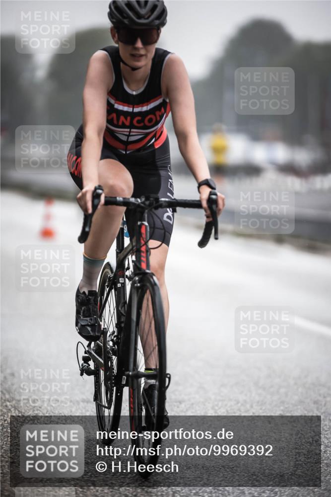 16.08.2026 - KN Förde Triathlon 2026 H.Heesch http://msf.ph/oto/9969392 16.08.2026 09:49:06 Radfahren 169, 190, 198 meine-sportfotos.de