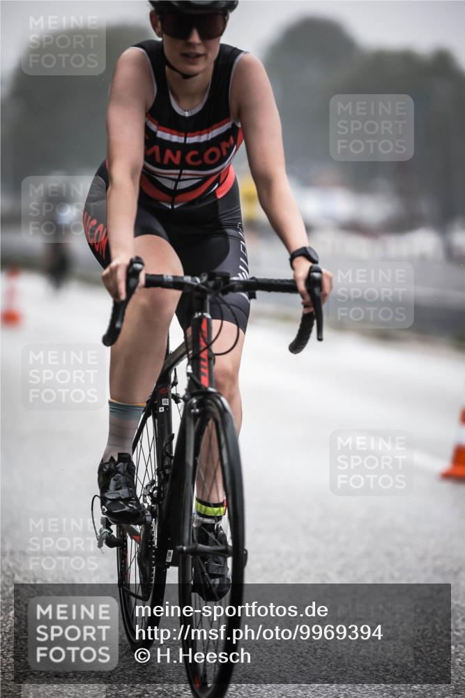 16.08.2026 - KN Förde Triathlon 2026 H.Heesch http://msf.ph/oto/9969394 16.08.2026 09:49:06 Radfahren 169, 190, 198 meine-sportfotos.de