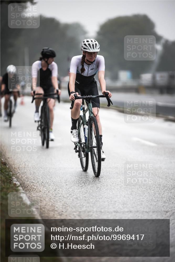 16.08.2026 - KN Förde Triathlon 2026 H.Heesch http://msf.ph/oto/9969417 16.08.2026 09:49:28 Radfahren 118, 161, 164, 178, 187, 189, 192, 253, 255 meine-sportfotos.de
