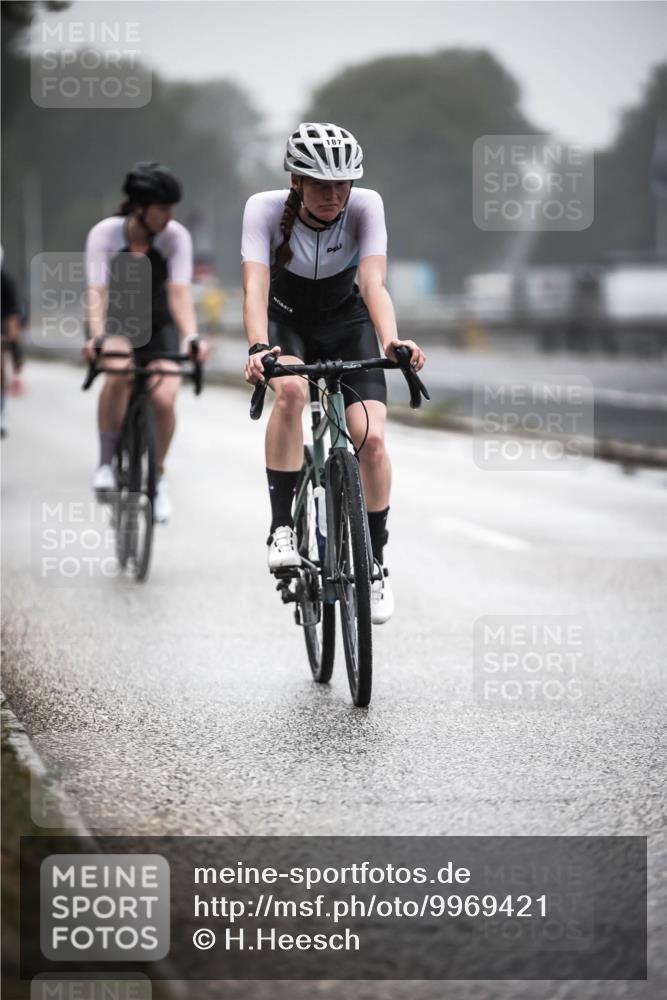 16.08.2026 - KN Förde Triathlon 2026 H.Heesch http://msf.ph/oto/9969421 16.08.2026 09:49:28 Radfahren 118, 161, 164, 178, 187, 189, 192, 253, 255 meine-sportfotos.de