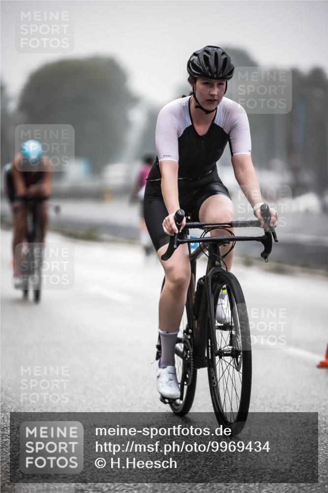 16.08.2026 - KN Förde Triathlon 2026 H.Heesch http://msf.ph/oto/9969434 16.08.2026 09:49:29 Radfahren 118, 161, 164, 178, 187, 189, 192, 253, 255 meine-sportfotos.de
