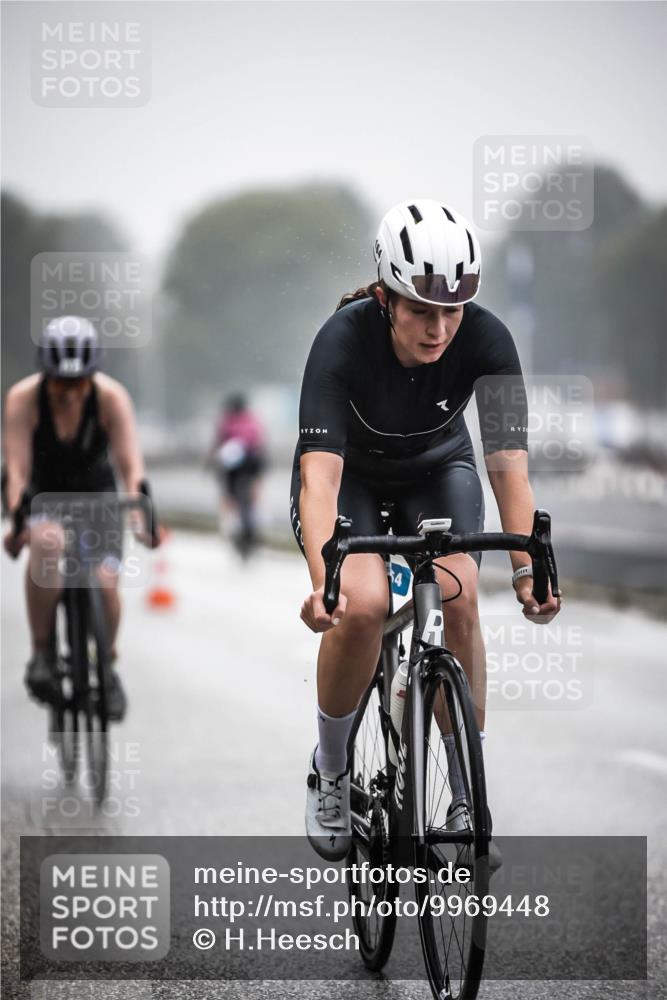 16.08.2026 - KN Förde Triathlon 2026 H.Heesch http://msf.ph/oto/9969448 16.08.2026 09:49:30 Radfahren 118, 161, 164, 178, 187, 189, 192, 253 meine-sportfotos.de