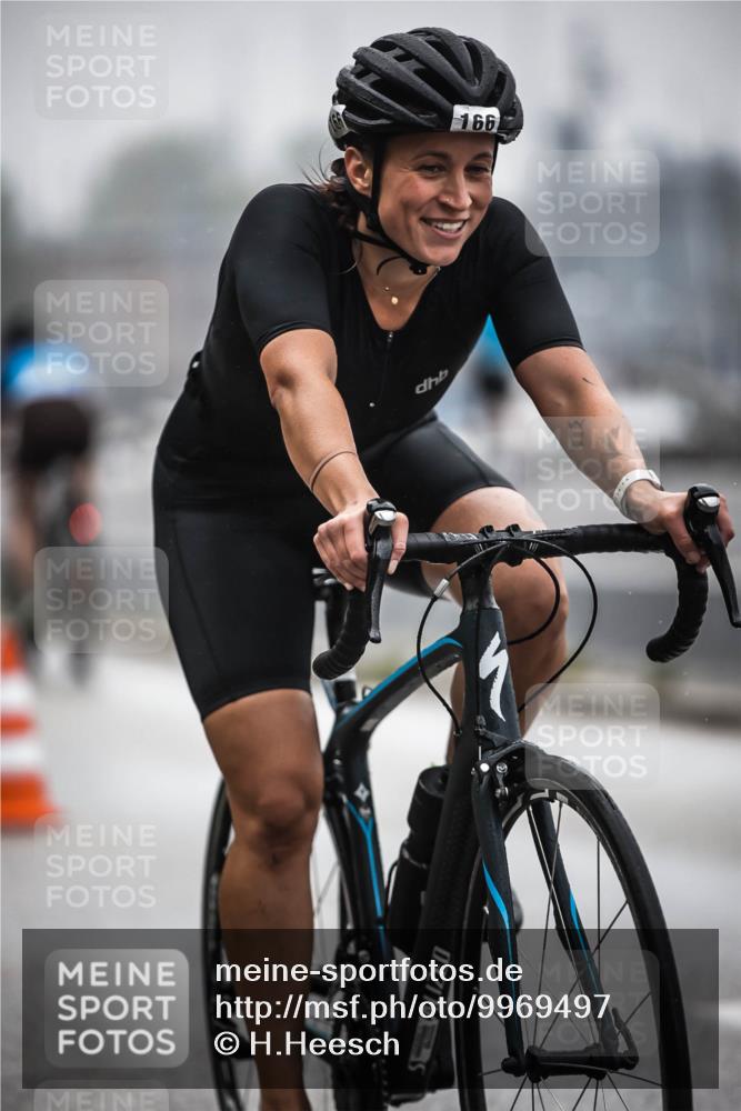 16.08.2026 - KN Förde Triathlon 2026 H.Heesch http://msf.ph/oto/9969497 16.08.2026 09:49:39 Radfahren 122, 159, 163, 166, 191, 265 meine-sportfotos.de