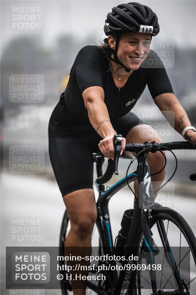 16.08.2026 - KN Förde Triathlon 2026 H.Heesch http://msf.ph/oto/9969498 16.08.2026 09:49:39 Radfahren 122, 159, 163, 166, 191, 265 meine-sportfotos.de