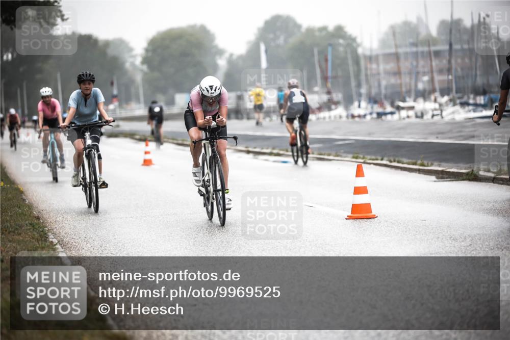 16.08.2026 - KN Förde Triathlon 2026 H.Heesch http://msf.ph/oto/9969525 16.08.2026 09:49:51 Radfahren 236, 244 meine-sportfotos.de