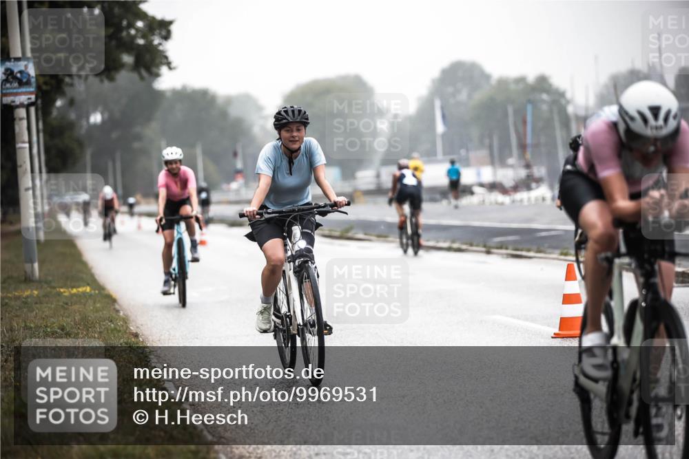 16.08.2026 - KN Förde Triathlon 2026 H.Heesch http://msf.ph/oto/9969531 16.08.2026 09:49:52 Radfahren 236, 244 meine-sportfotos.de