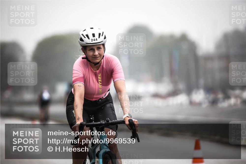 16.08.2026 - KN Förde Triathlon 2026 H.Heesch http://msf.ph/oto/9969539 16.08.2026 09:49:54 Radfahren 186, 236, 244 meine-sportfotos.de