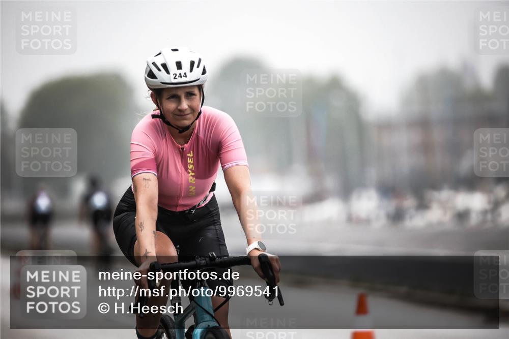 16.08.2026 - KN Förde Triathlon 2026 H.Heesch http://msf.ph/oto/9969541 16.08.2026 09:49:54 Radfahren 186, 236, 244 meine-sportfotos.de
