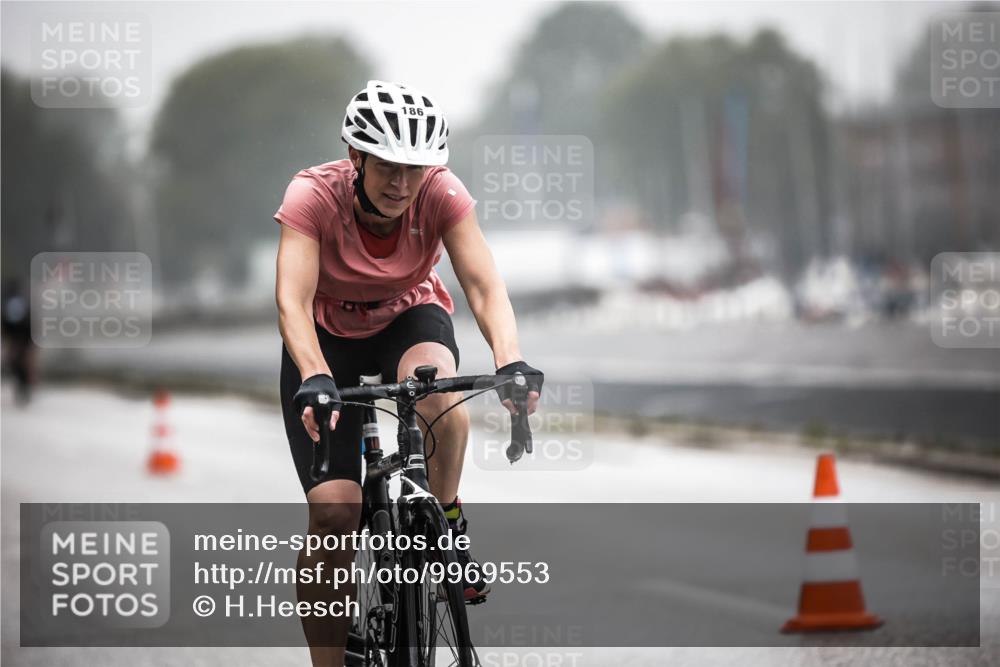16.08.2026 - KN Förde Triathlon 2026 H.Heesch http://msf.ph/oto/9969553 16.08.2026 09:49:58 Radfahren 117, 186, 244 meine-sportfotos.de