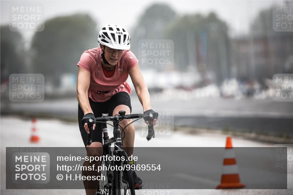 16.08.2026 - KN Förde Triathlon 2026 H.Heesch http://msf.ph/oto/9969554 16.08.2026 09:49:58 Radfahren 117, 186, 244 meine-sportfotos.de
