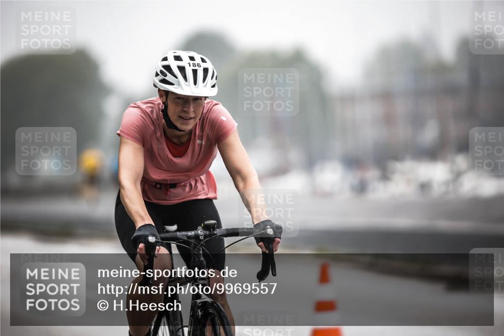 16.08.2026 - KN Förde Triathlon 2026 H.Heesch http://msf.ph/oto/9969557 16.08.2026 09:49:58 Radfahren 117, 186, 244 meine-sportfotos.de