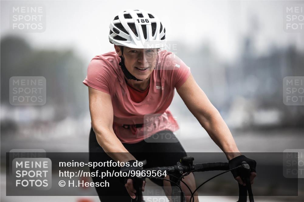 16.08.2026 - KN Förde Triathlon 2026 H.Heesch http://msf.ph/oto/9969564 16.08.2026 09:49:58 Radfahren 117, 186, 244 meine-sportfotos.de