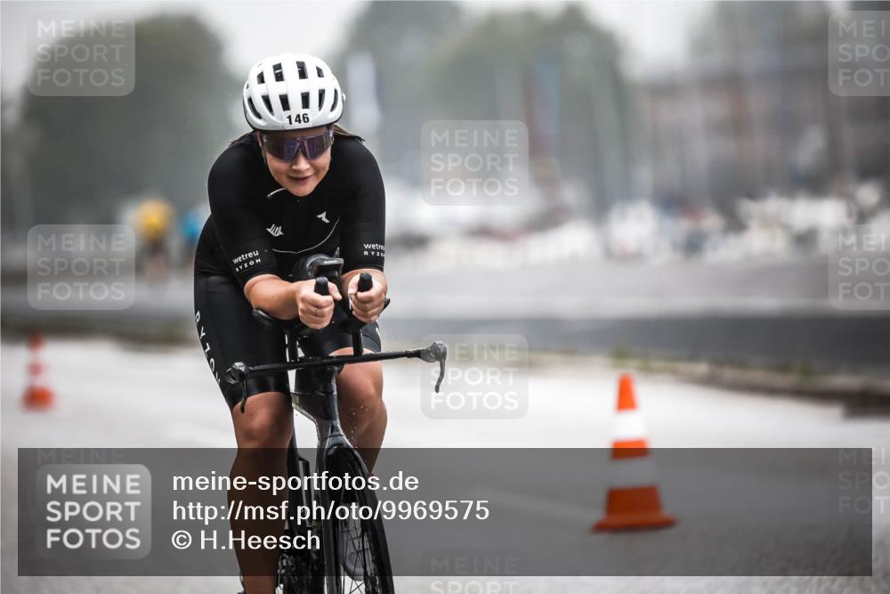 16.08.2026 - KN Förde Triathlon 2026 H.Heesch http://msf.ph/oto/9969575 16.08.2026 09:50:02 Radfahren 117, 139 meine-sportfotos.de