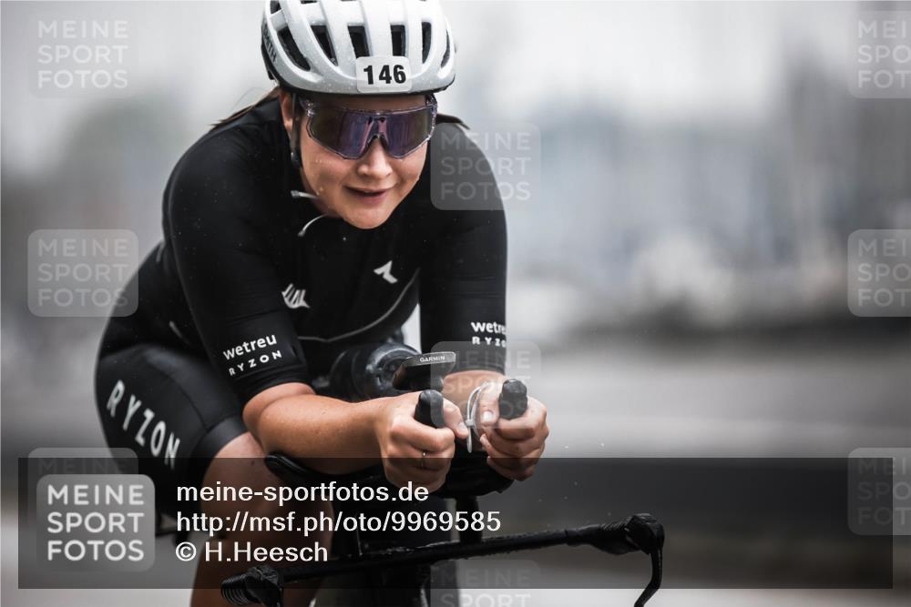 16.08.2026 - KN Förde Triathlon 2026 H.Heesch http://msf.ph/oto/9969585 16.08.2026 09:50:02 Radfahren 117, 139 meine-sportfotos.de