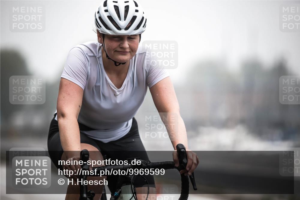 16.08.2026 - KN Förde Triathlon 2026 H.Heesch http://msf.ph/oto/9969599 16.08.2026 09:50:11 Radfahren 138, 242 meine-sportfotos.de