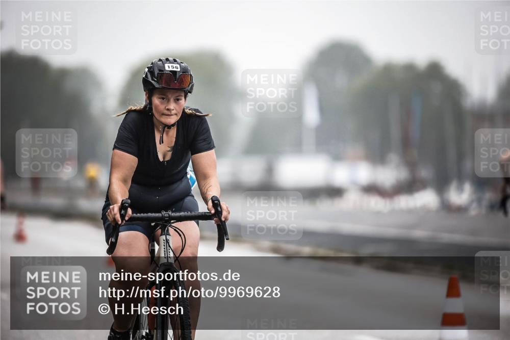 16.08.2026 - KN Förde Triathlon 2026 H.Heesch http://msf.ph/oto/9969628 16.08.2026 09:50:17 Radfahren 156, 174, 194, 239 meine-sportfotos.de